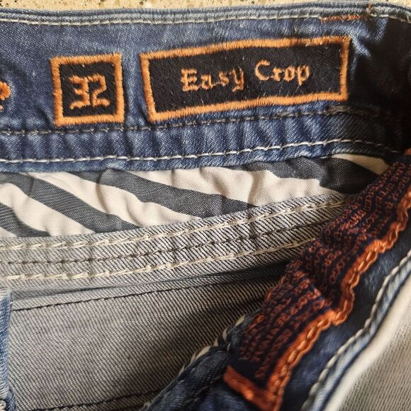 Rock Revival Women Jeans Yazhi Easy Crop Leg light wash with fading Size 32 - Picture 5 of 13